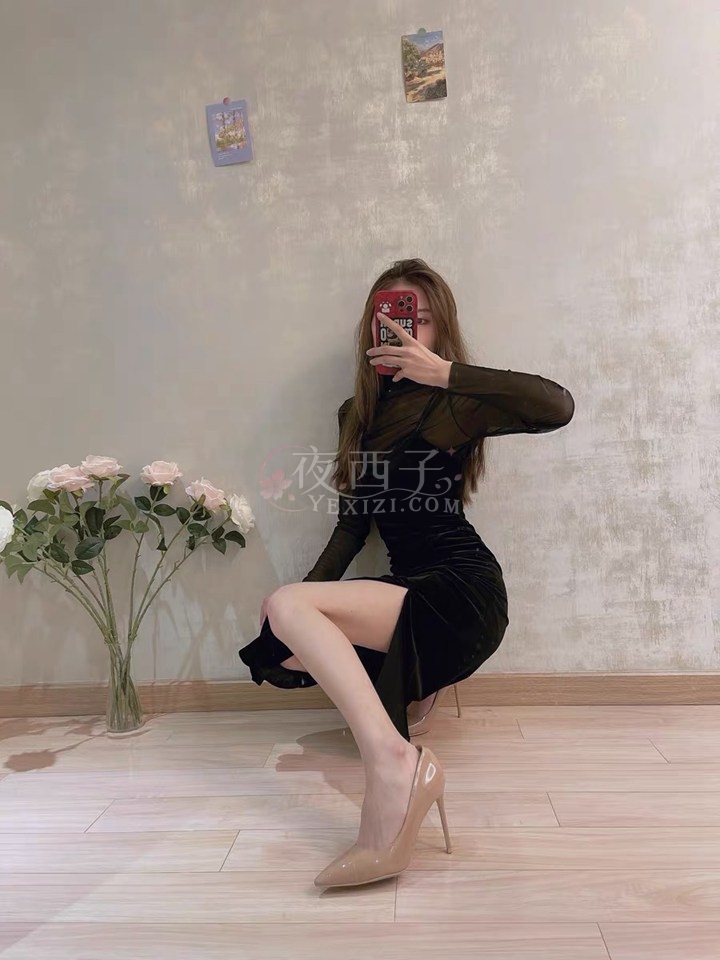 每个男士都幻想有踩着一双小高跟儿的女朋友给你全身放松?—夜西子按摩spa网推荐插图4