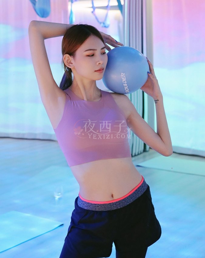 养生保健的空中瑜伽运动–静想空中瑜伽插图3