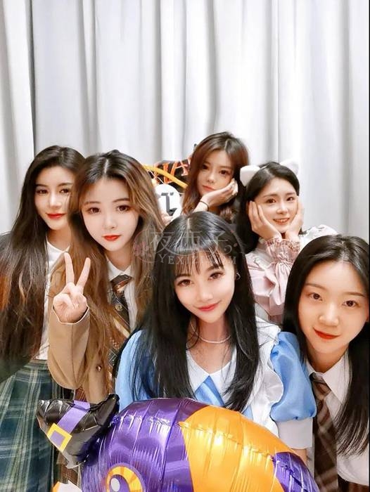 杭州按摩保健网推荐女仆游戏的快乐– Super idol女仆桌游换装馆插图3
