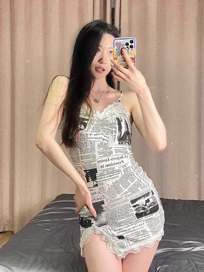 夜西子杭州按摩网推荐—超级性感ins风报纸印花蕾丝连衣裙，赶紧穿上去钓约幽会会会！插图5