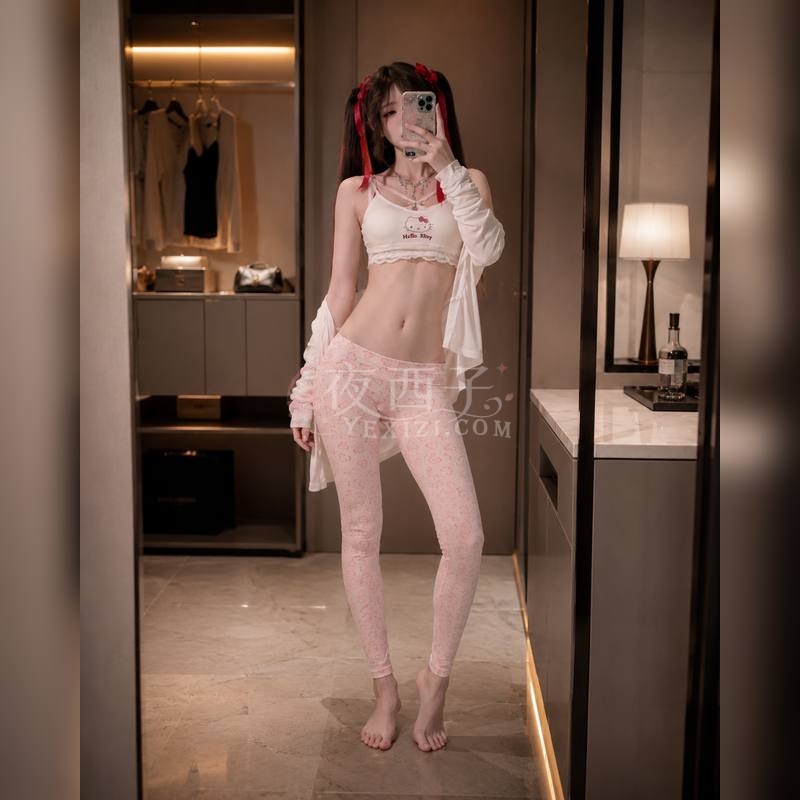 OOTD丨低腰爱心裤别太乖，腰一露就有人走神插图5