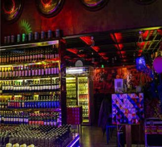 YOUNG Bar- Store漾酒吧