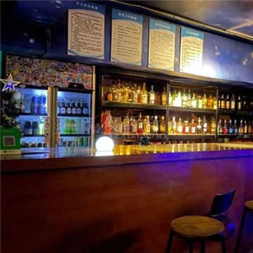 Tipsy Bar