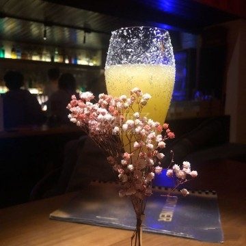 CONTAINER酒吧